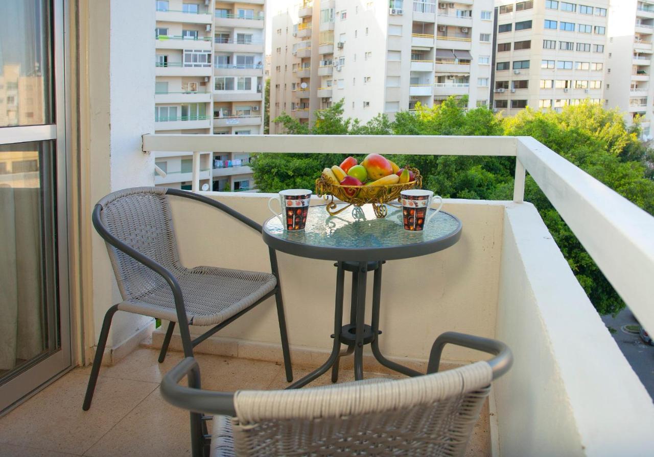 Poseidon Boutique Apartment 2 Limassol Extérieur photo