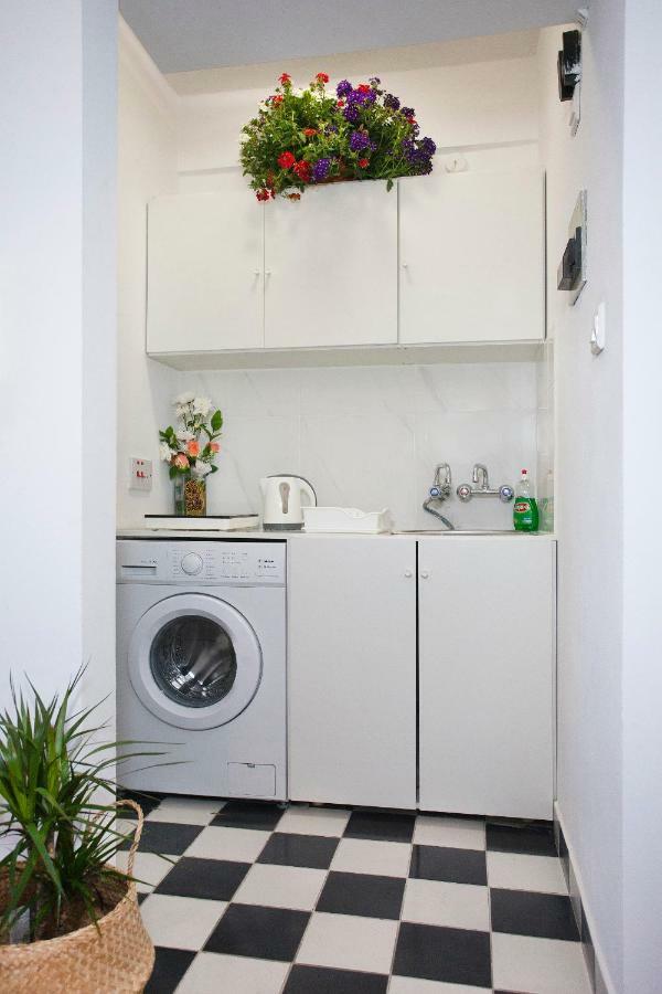 Poseidon Boutique Apartment 2 Limassol Extérieur photo