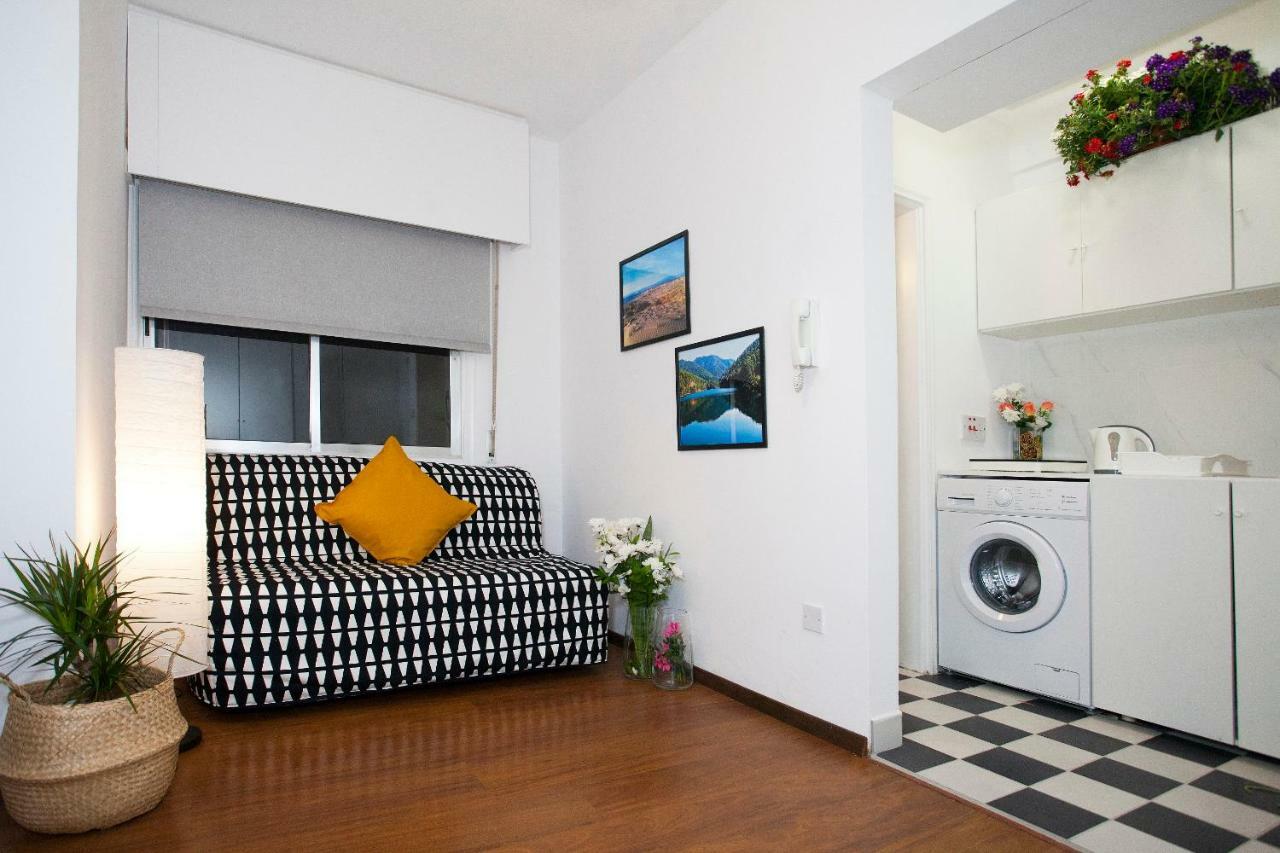 Poseidon Boutique Apartment 2 Limassol Extérieur photo